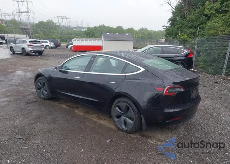 2018 Tesla Model 3 Long Range/Performance z USA, uszkodzony, nr VIN 5YJ3E1EB7JF070600